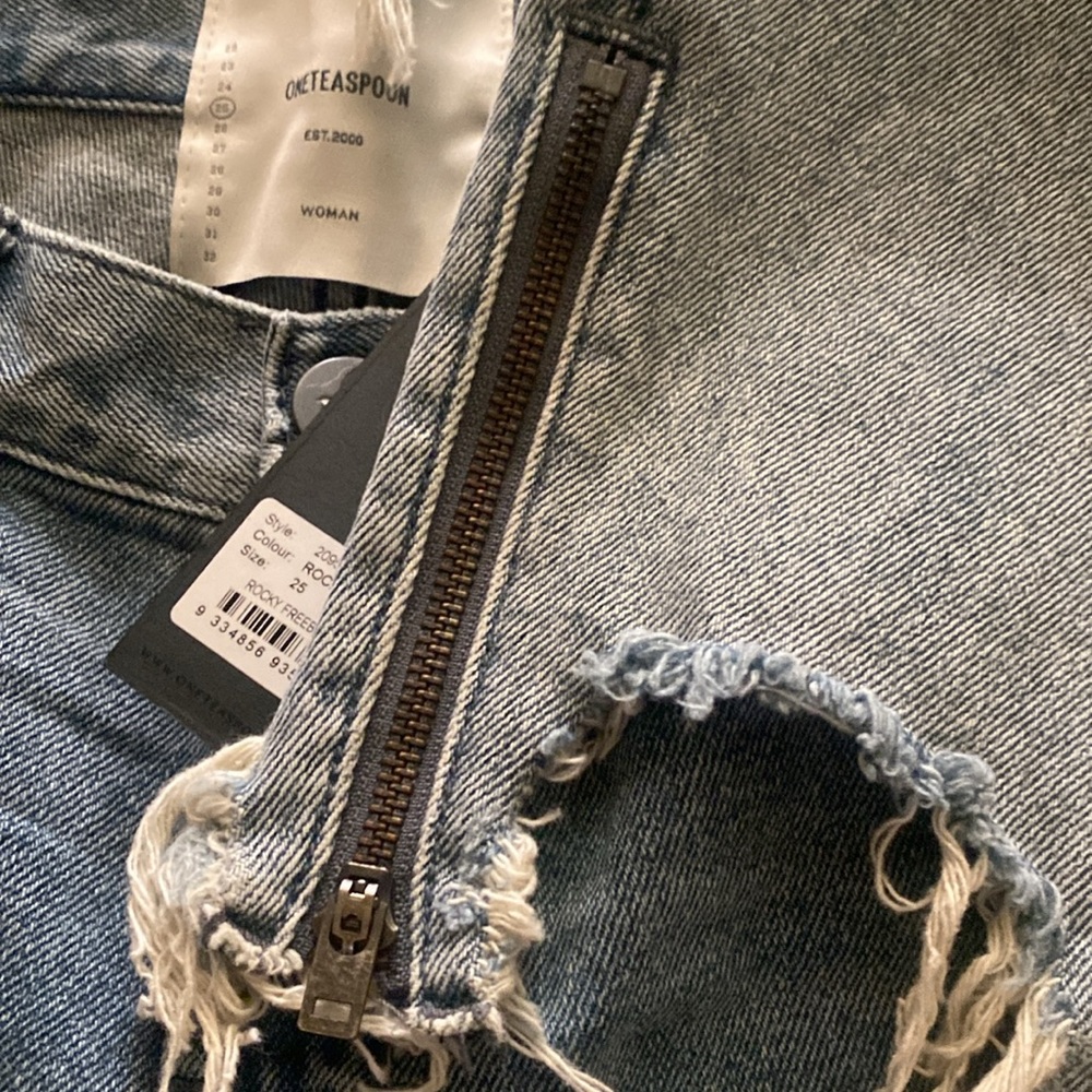 NWT One Teaspoon Freebird Distressed Jeans size 25 - Picture 3 of 4